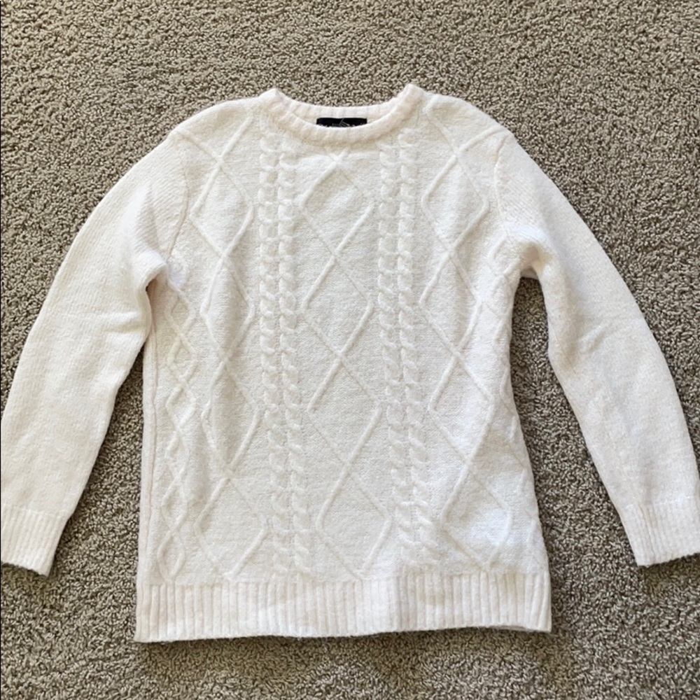 Forever 21 Cream patterned Sweater!